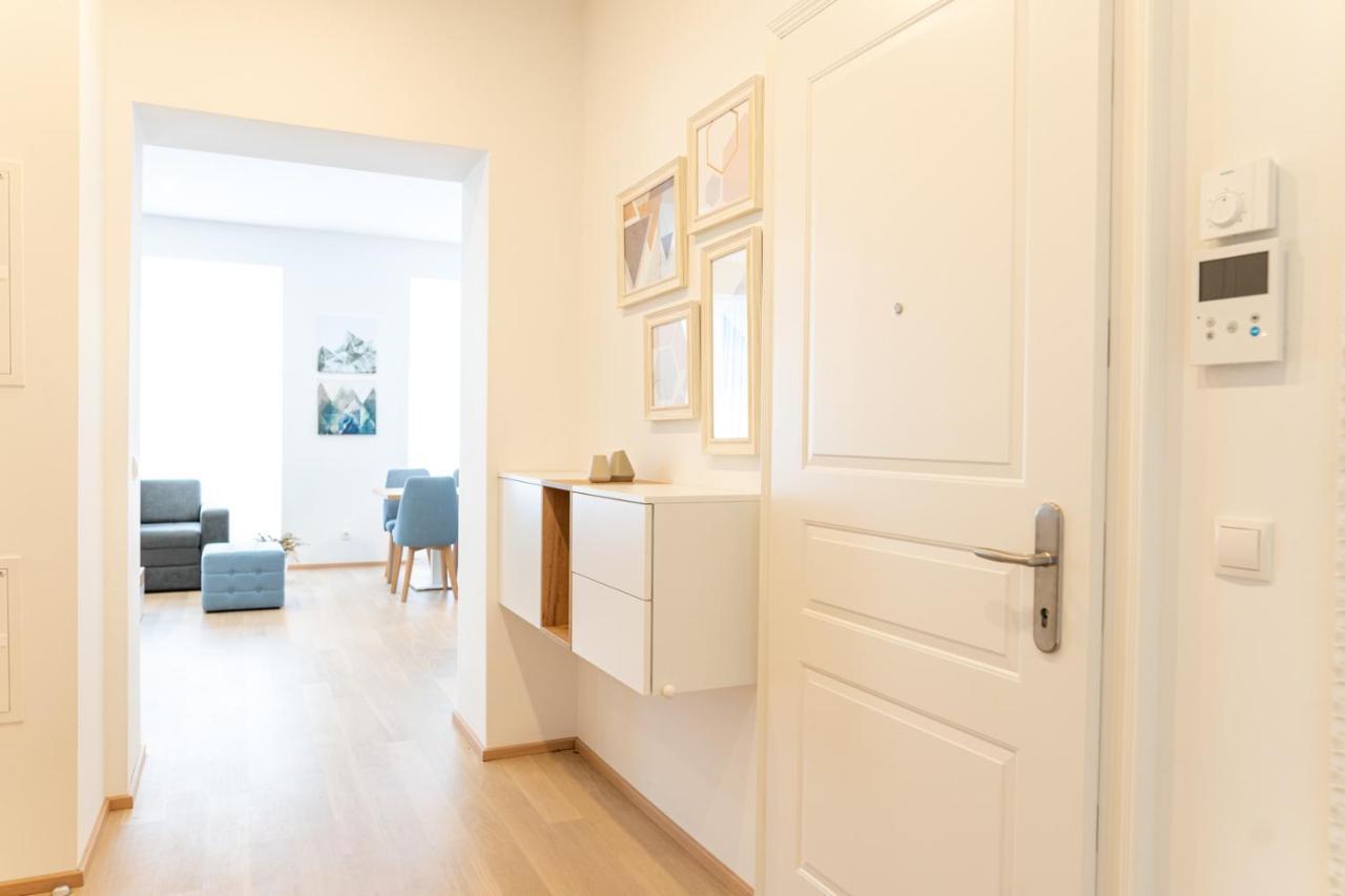 Modern 3 Room Apartment In A Prime Location 비엔나 외부 사진